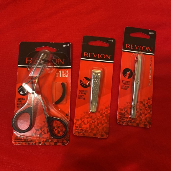 Makeup Bundle - Picture 7 of 9